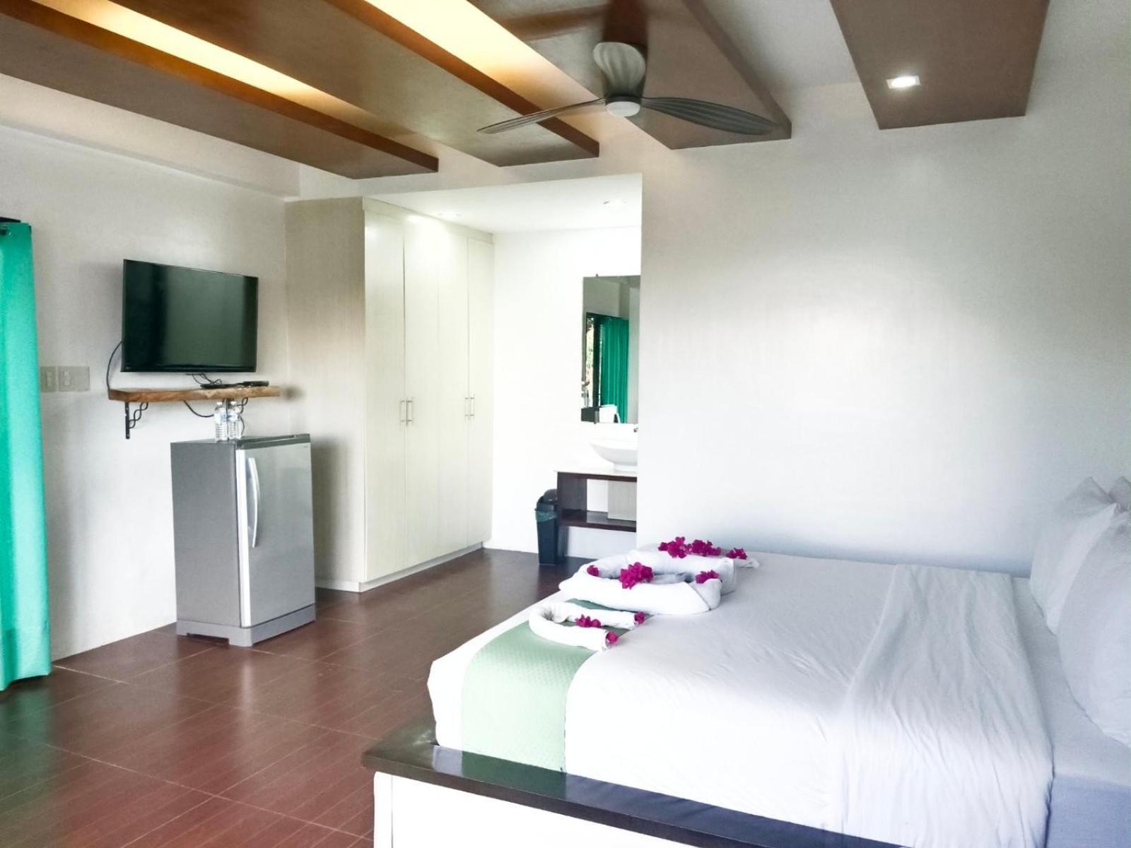 Manarra Sea View Resort Puerto Galera Extérieur photo