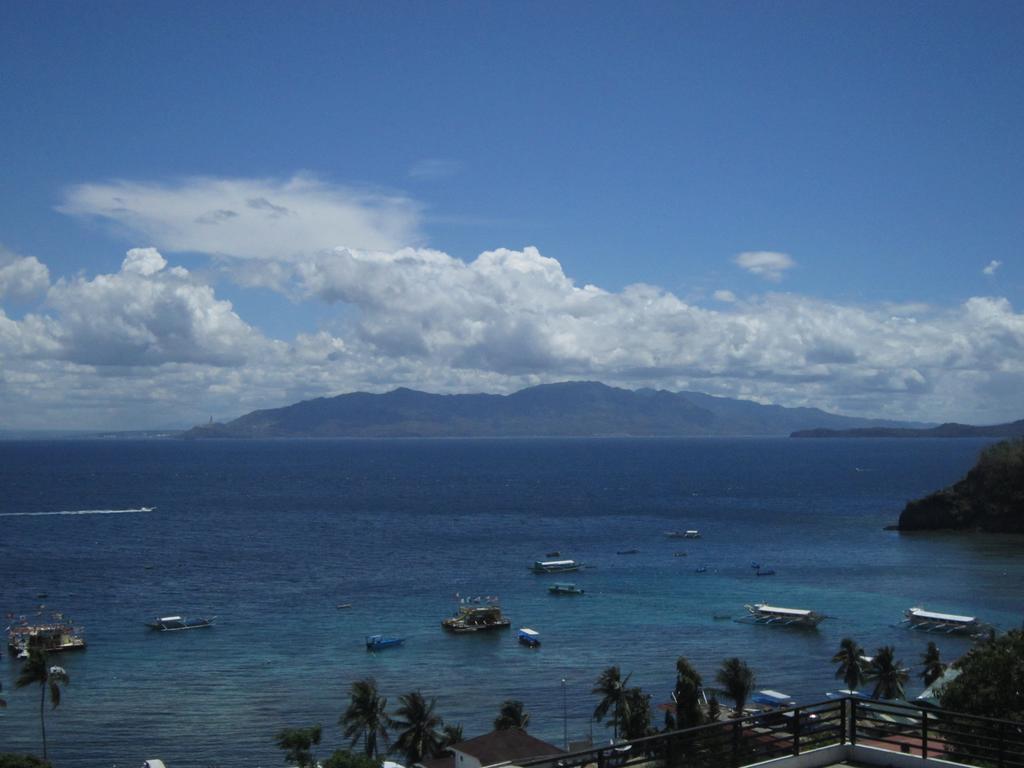 Manarra Sea View Resort Puerto Galera Extérieur photo